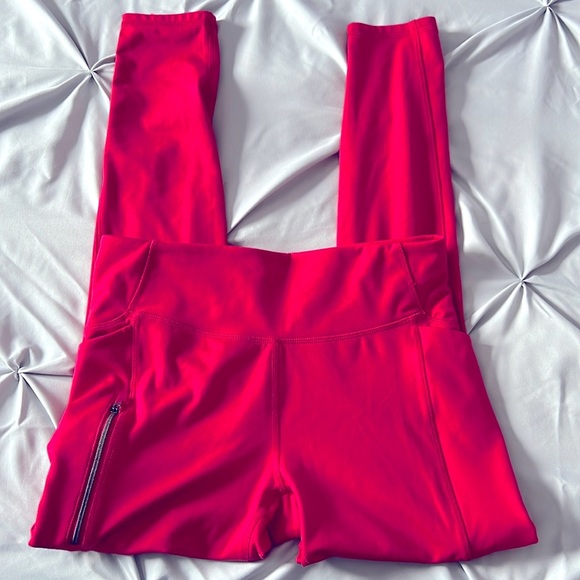 Women’s All In Motion  Pink Leggings Size Medium - Picture 1 of 3